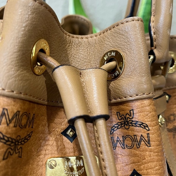 MCM COGNAC DRAWSTRING STUDDED HANDBAG - Picture 5 of 13